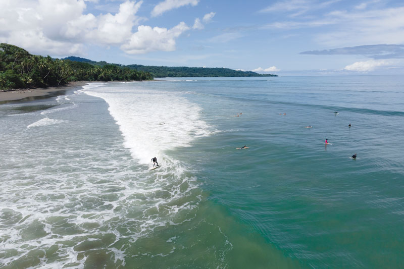 Costa Rica met tieners: surfen op de Pacific