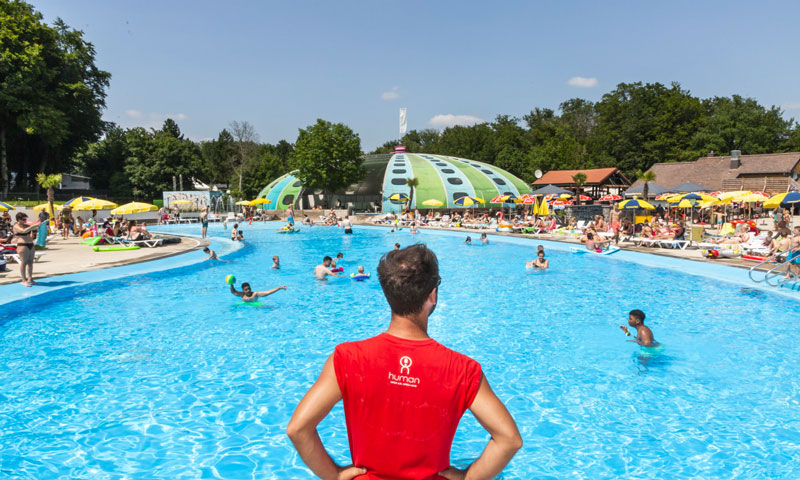 Zwembad in Luxemburg met jeugd