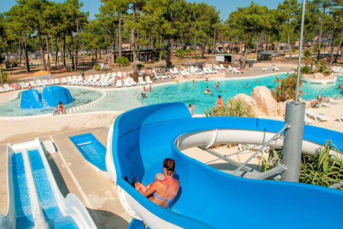Vakantie met tieners naar Marvilla Parks Atlantic Club Montalivet glijbaan-atlantic-club-montalivet