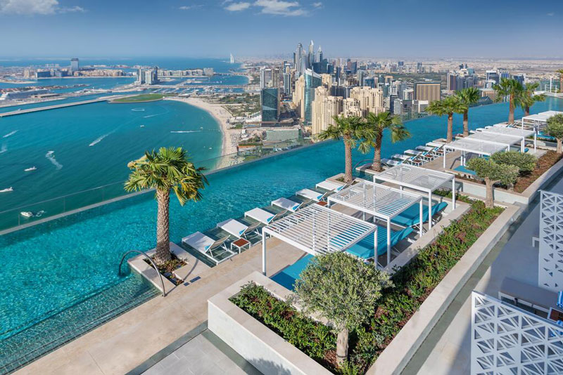infinity pool Dubai