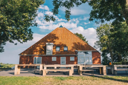 Zeil- en surfkamp Friesland voor tieners(12-15 jaar) Zeil- en surfkamp Us Hiem